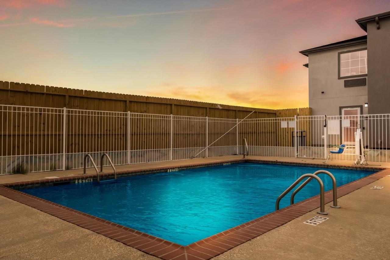 Red Roof Inn & Suites Lake Charles Eksteriør billede