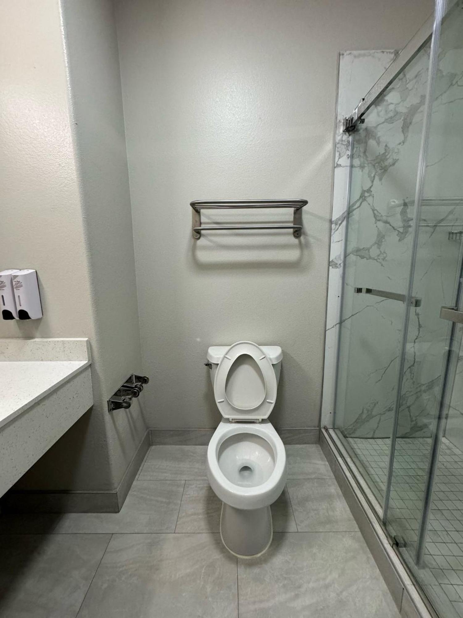 Red Roof Inn & Suites Lake Charles Eksteriør billede