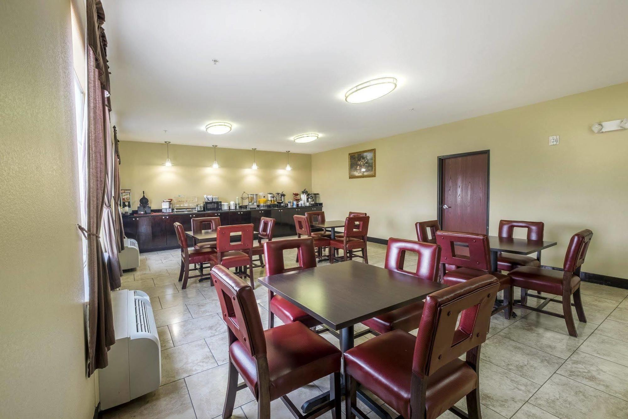 Red Roof Inn & Suites Lake Charles Eksteriør billede